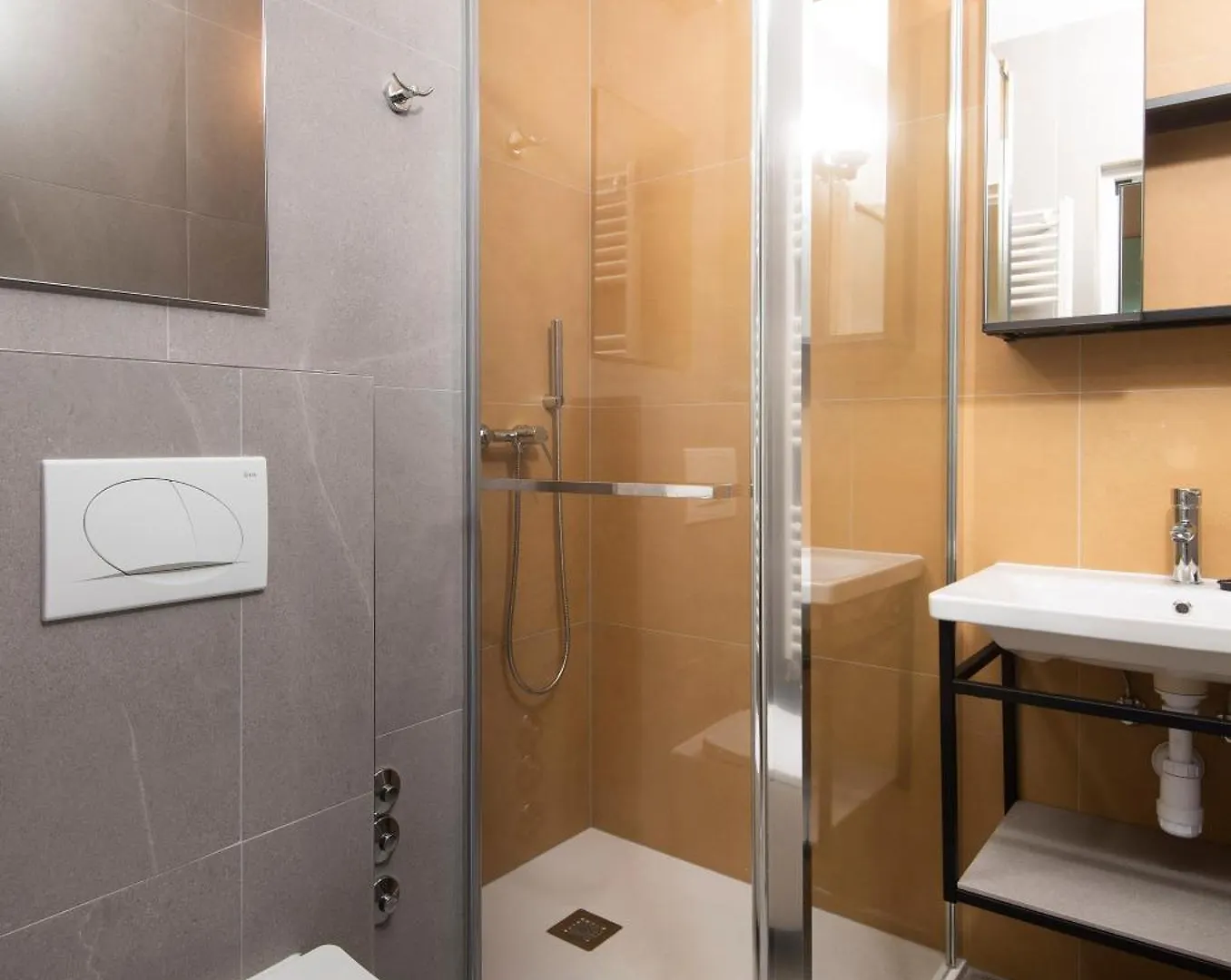 Hostel Spinut Split